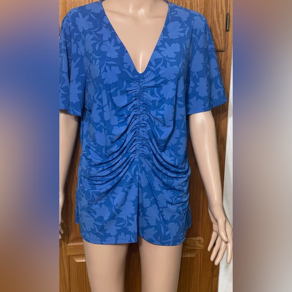 Michael Kors Plus Size Ruched Flutter-Sleeve Top - Picture 3 of 4